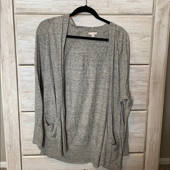 Grey Gap Cardigan - Picture 1 of 2